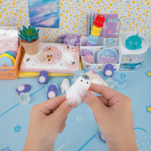 Load image into Gallery viewer, Gummy Polar Plunge Toy