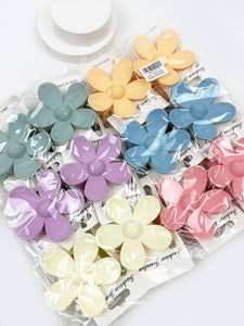 Daisy Matte Hair Claw