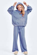 Load image into Gallery viewer, Mineral wash wide leg sweatpants