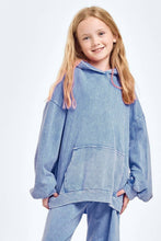 Load image into Gallery viewer, Oversized Mineral Wash Hoodie
