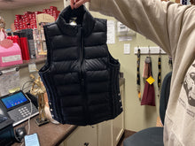 Load image into Gallery viewer, Center stage puffy vest