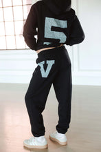 Load image into Gallery viewer, PATCHWORK ROMAN NUMERAL V SWEATPANTS FIve