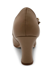 Load image into Gallery viewer, Capezio Manhattan Character Shoe 653