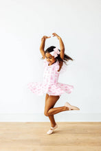 Load image into Gallery viewer, Twirling en Pointe S/S Twirl Leotard