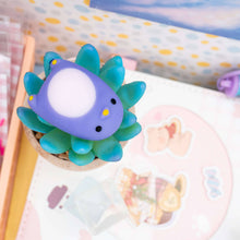 Load image into Gallery viewer, Gummy Polar Plunge Toy